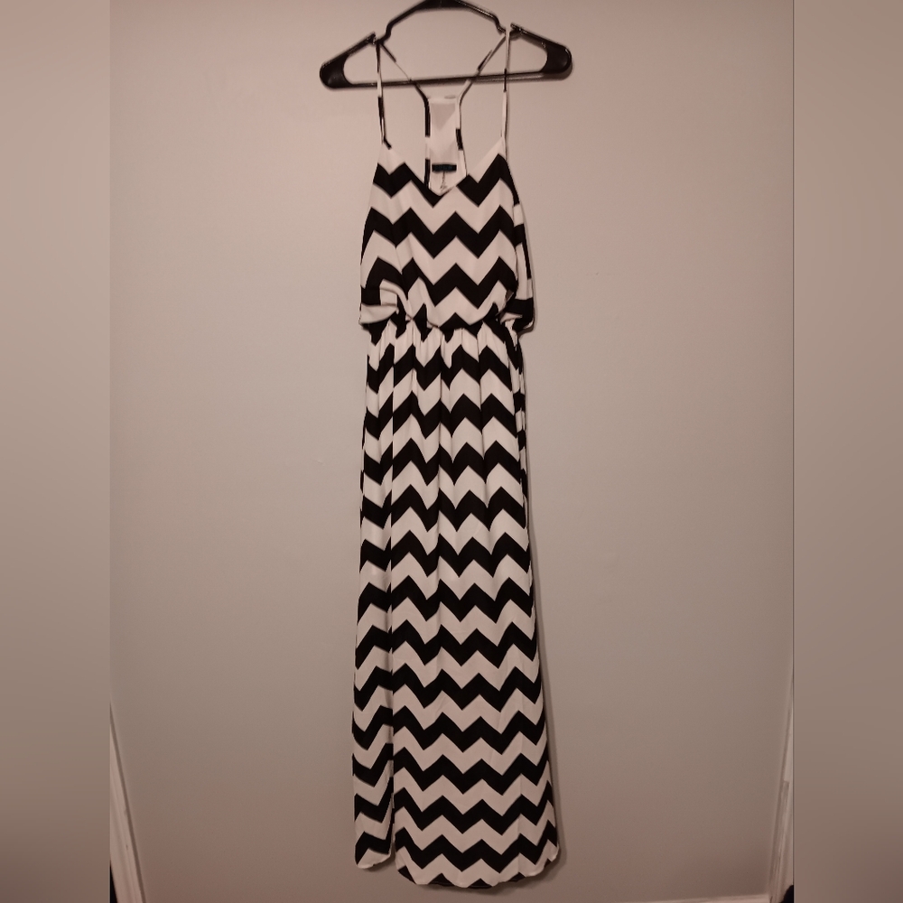 Sundress - Picture 3 of 5